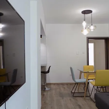 2b New Ground Floor Pool Apt - Dasoudi Beach شقة
