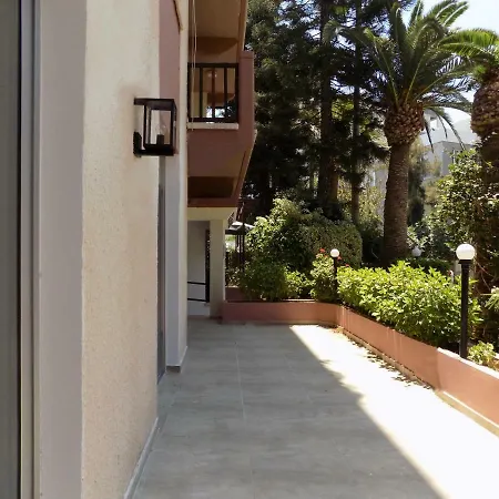 2b New Ground Floor Pool Apt - Dasoudi Beach * ليماسول