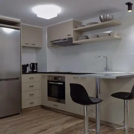 아파트 2b New Ground Floor Pool Apt - Dasoudi Beach *