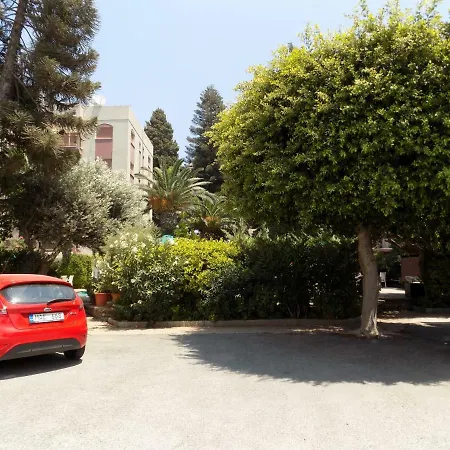 2b New Ground Floor Pool Apt - Dasoudi Beach 아파트